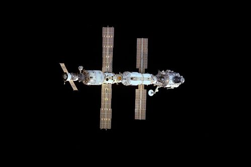 Expedition 1 Space Station